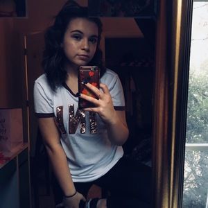 Meet your Posher, Gabrielle